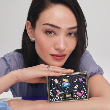Alice in Wonderland Eye Shadow Palette